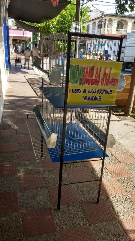 12g01 JAULAS PARA GALLINA MODULO VERTICAL PARA 12 AVES