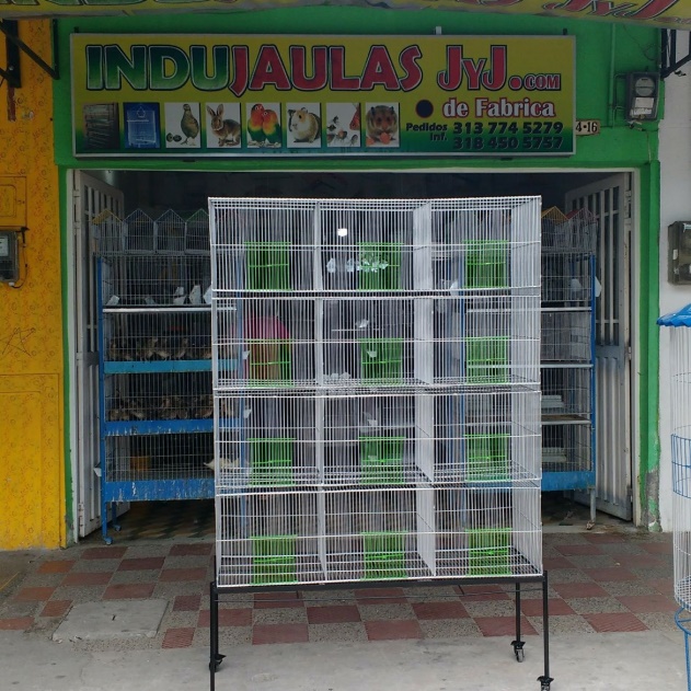 PAJARERA DE 12 PUESTOS CON SOPORTE METALICO